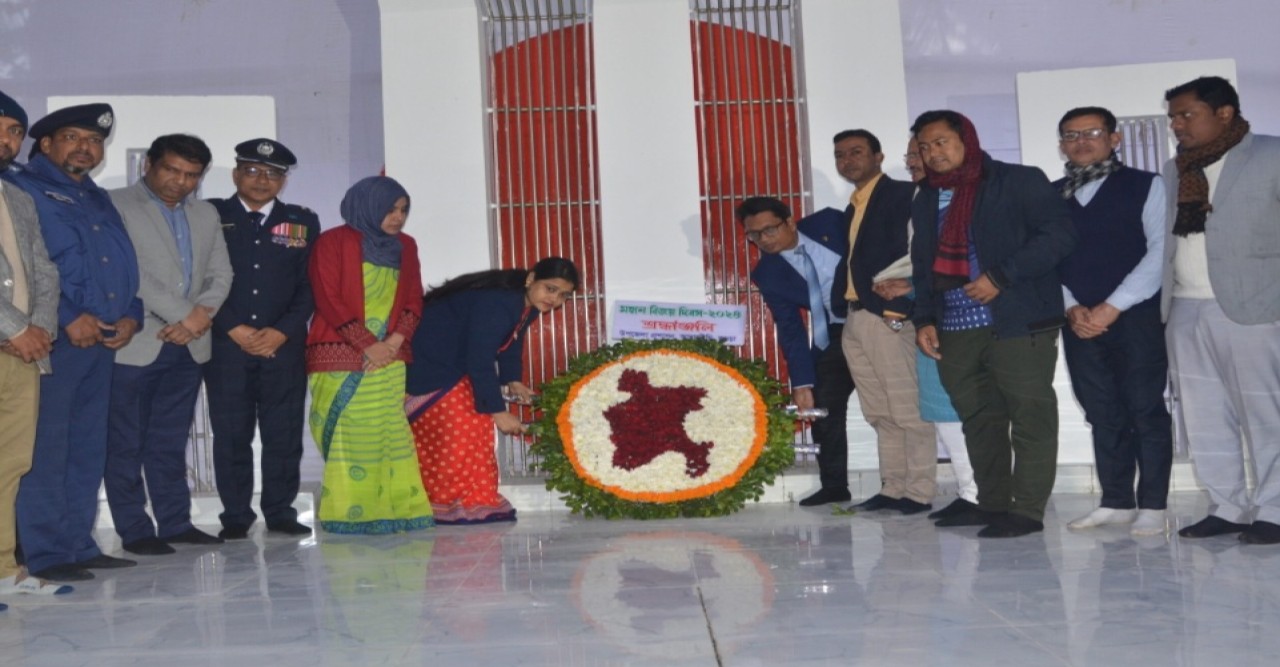 আদমদীঘিতে বিভিন্ন কর্মসূচির মধ্য দিয়ে মহান বিজয় দিবস পালিত
