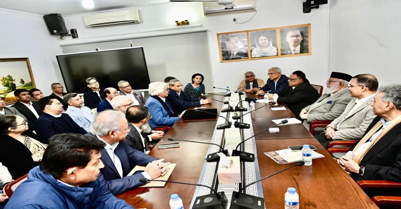 তারেক রহমানের সঙ্গে শীর্ষ ব্যবসায়ী নেতাদের সাক্ষাৎ