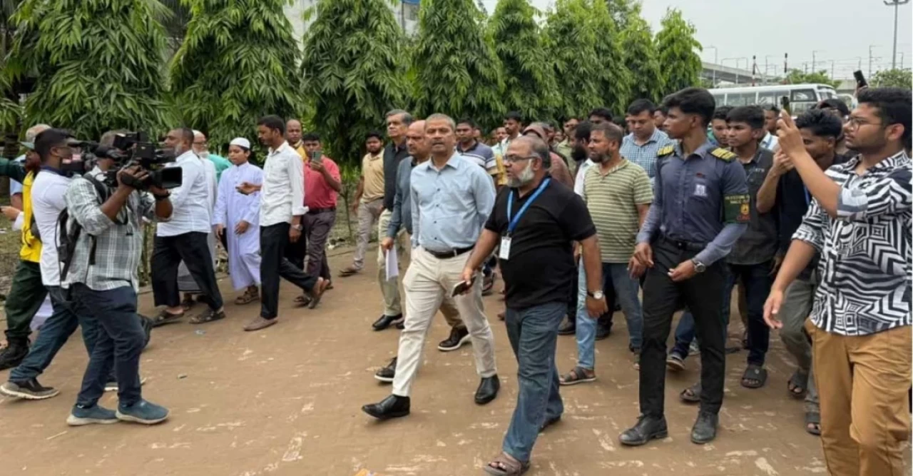 শিক্ষার্থীদের ৬ দফা দাবি মেনে নেওয়ার আশ্বাস সরকারের: আইন উপদেষ্টা