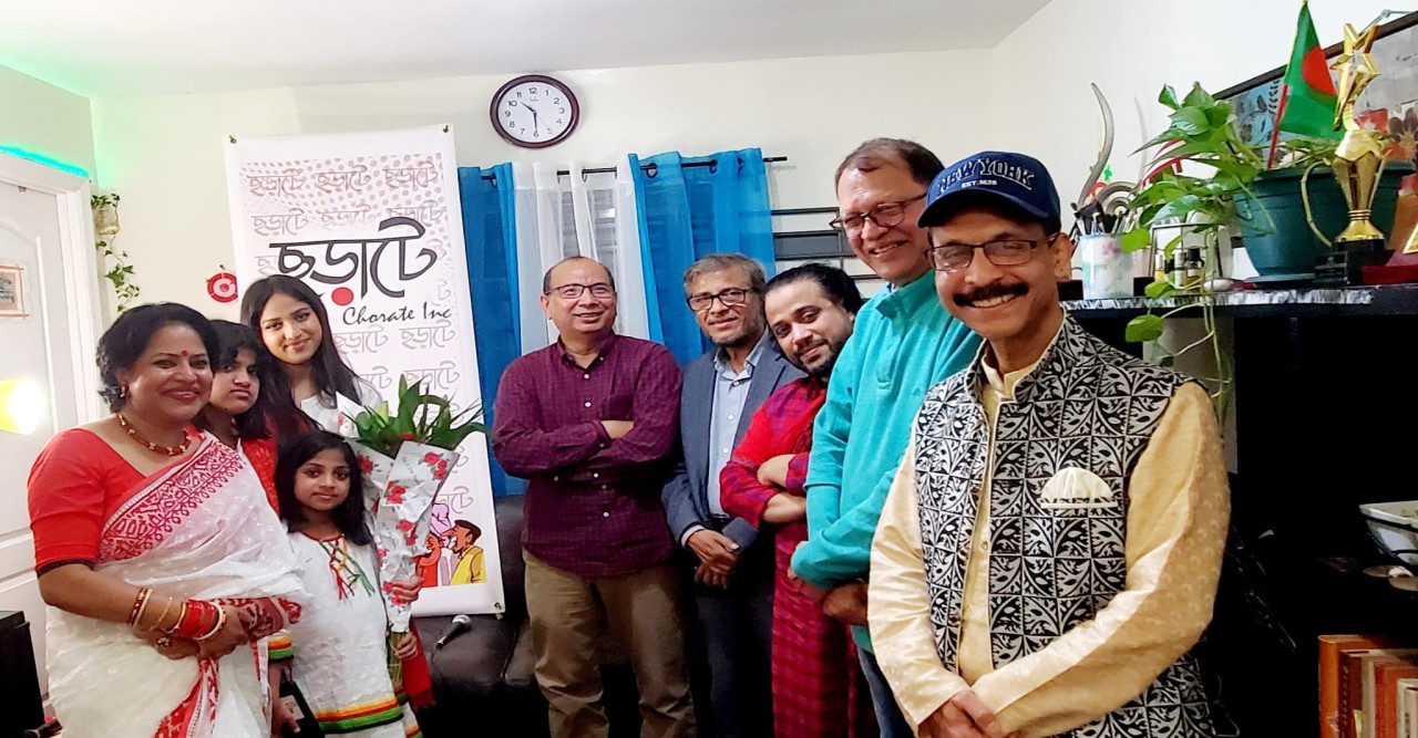 বর্ষণমুখর আবহওয়ায় সম্পন্ন হলো ছড়াটে-র ছড়াড্ডা