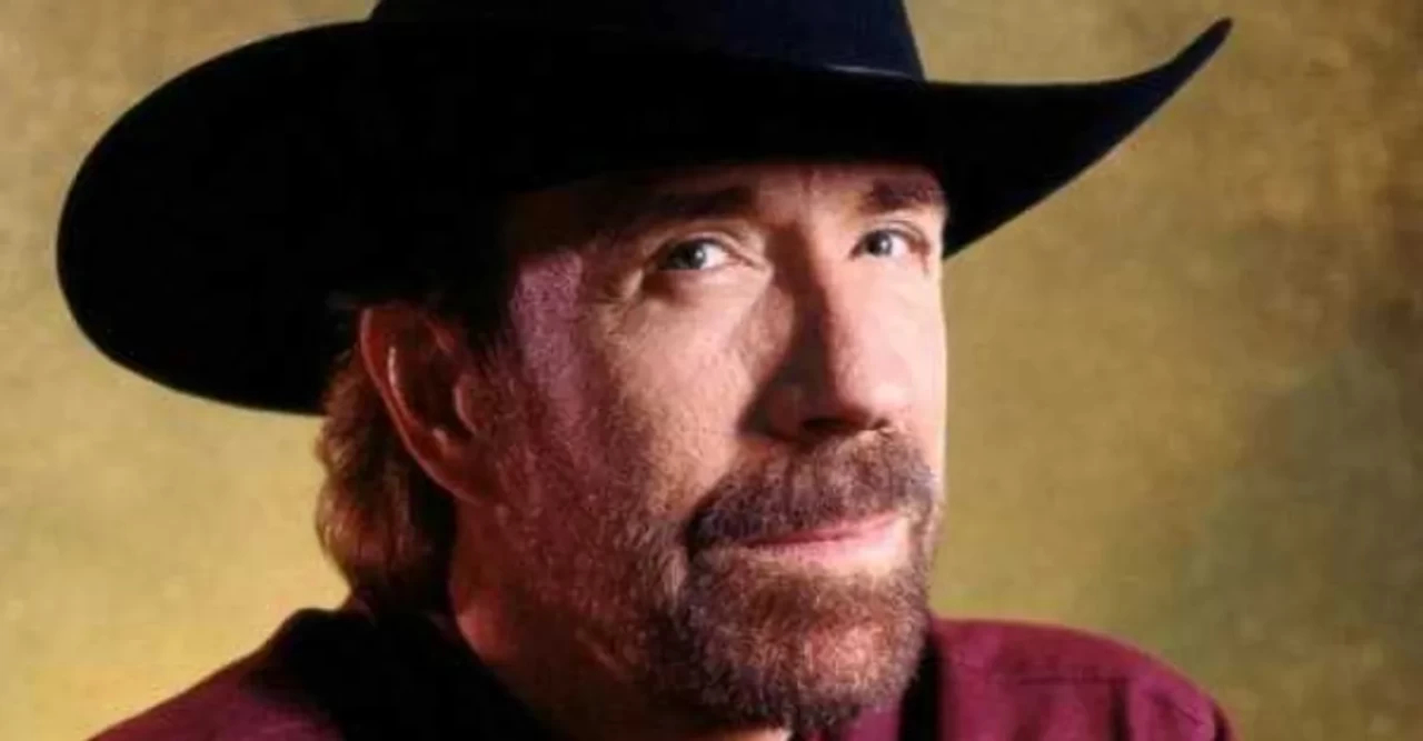 The Final Round of Chuck Norris: A Story of a Shy Boy Who Became a Legend - Akbar Haider Kiron