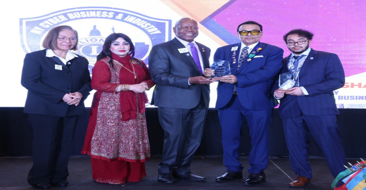 নিউইয়র্ক বর্ণাঢ্য আয়োজনে সাইবার বিজনেস অ্যান্ড ইন্ডাস্ট্রি  লায়ন্স ক্লাবের কর্মকর্তারা অভিষিক্ত