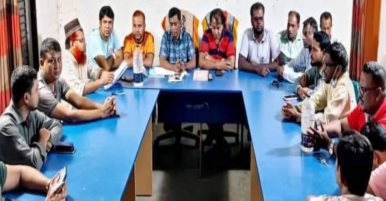 দর্শনা প্রেসক্লাবের সাধারণ সভায় সিদ্ধান্ত,সাবেক সাধারণ সম্পাদক হারুন রাজুকে স্থায়ীভাবে বহিস্কার