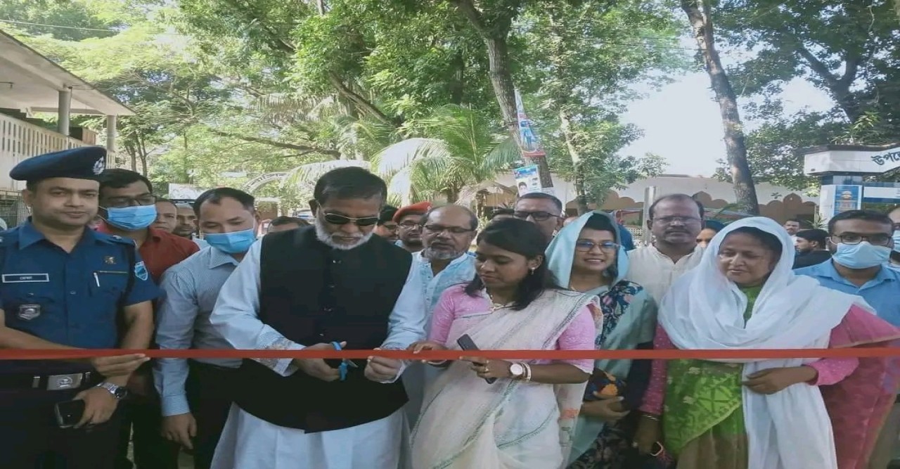 আদমদীঘিতে ডিজিটাল উদ্ভাবনী মেলা অনুষ্ঠিত