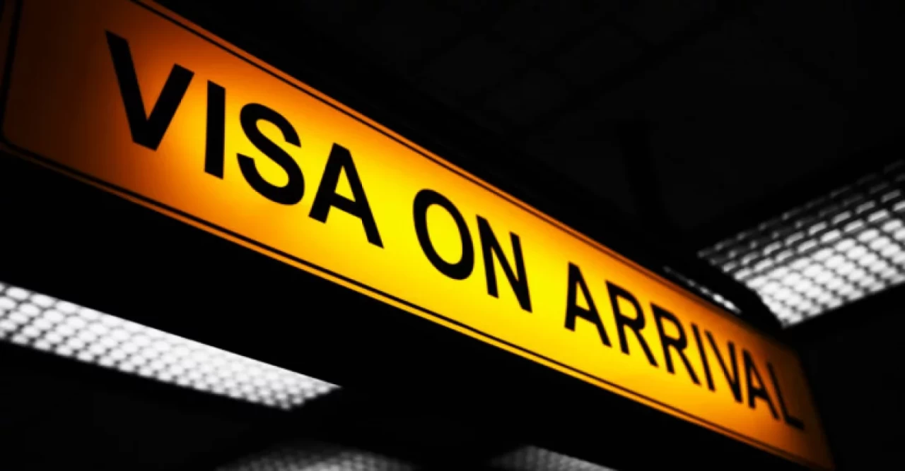 বাংলাদেশে অন অ্যারাইভাল ভিসা পুনরায় চালু