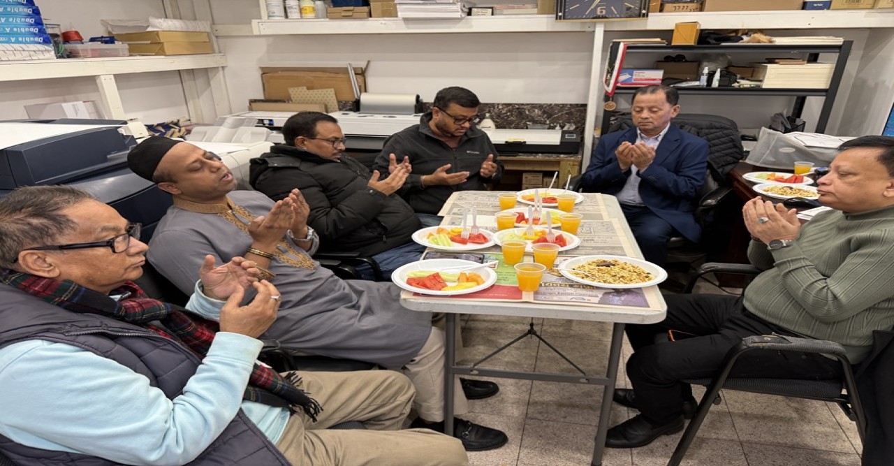 জ্যাকসন হাইটসের গ্রাফিক্স ওয়ার্ল্ডে মাসব্যাপী ইফতার আয়োজন