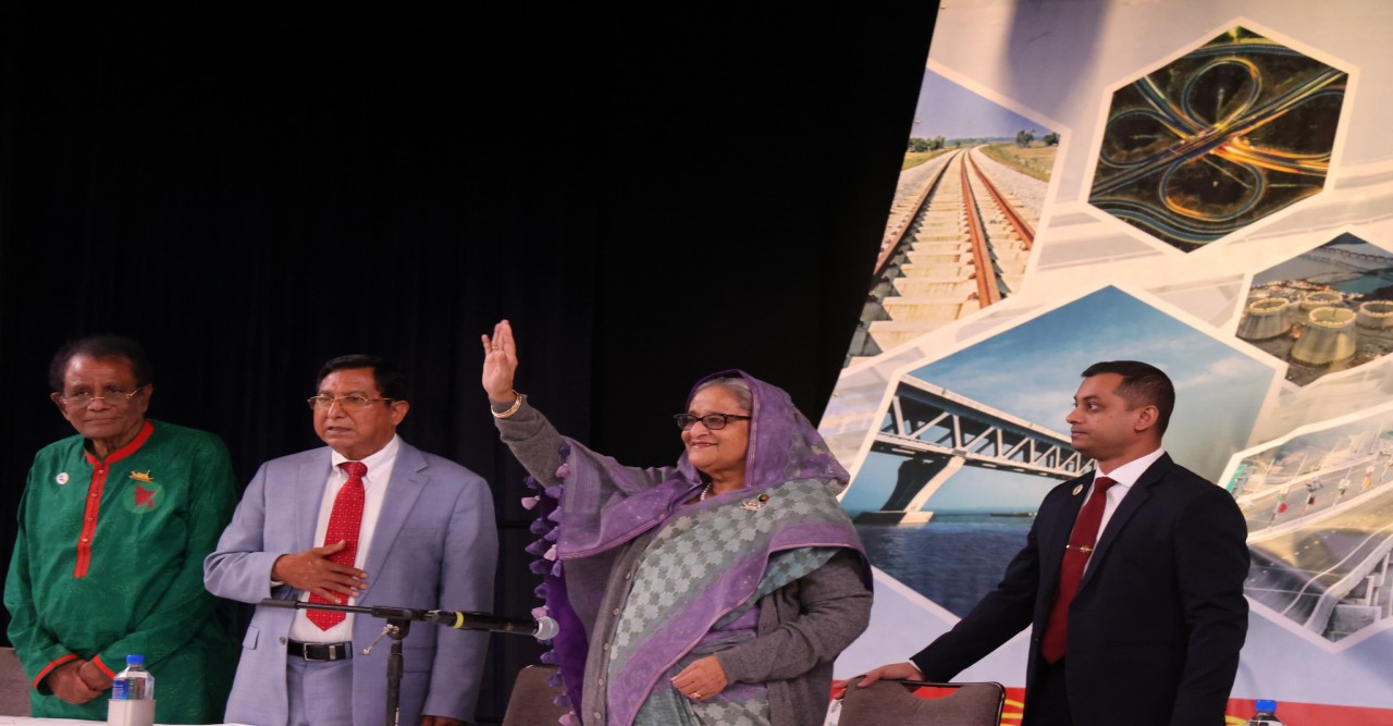 বাংলাদেশে একটি অবাধ, সুষ্ঠু ও বিশ্বাসযোগ্য নির্বাচন অনুষ্ঠানের জন্য তাঁর দৃঢ় সংকল্প পুনর্ব্যক্ত করেছেন প্রধানমন্ত্রী শেখ হাসিনা