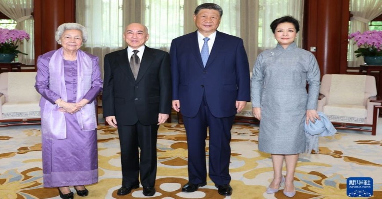 রাজা সিহামনিকে বেইজিংয়ে উষ্ণ অভ্যর্থনা দিলেন সি চিনপিং