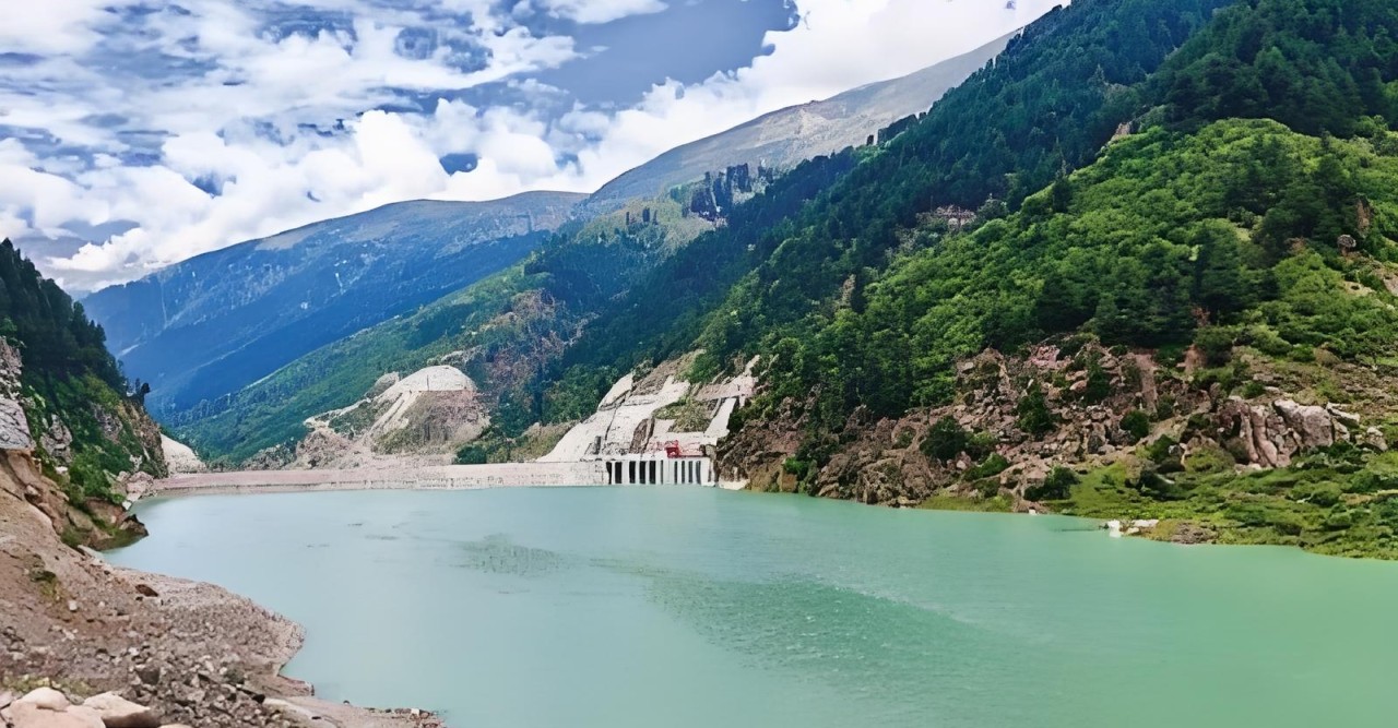 জীবাশ্ম জ্বালানির ওপর নির্ভরতা কমাচ্ছে চীনা জলবিদ্যুৎ প্রকল্প