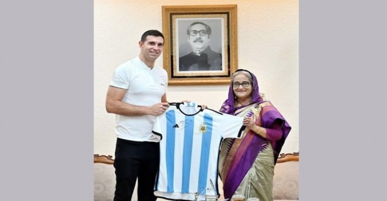 কী দেখতে এসেছিলেনএই আর্জেন্টাইন গোলরক্ষক মার্টিনেজ, আর কী দেখলেন?