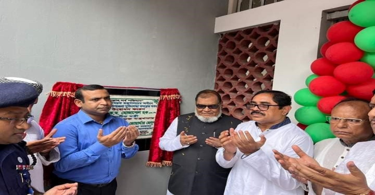 চুয়াডাঙ্গায় মুক্তিযোদ্ধা কমপ্লেক্স ভবনের উদ্বোধন করলেন মুক্তিযুদ্ধ বিষয়ক মন্ত্রী