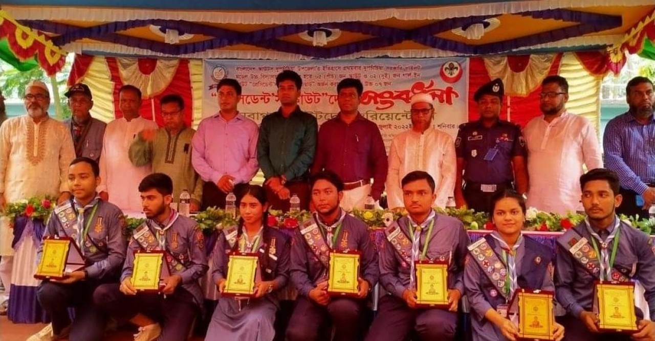 দুপচাঁচিয়া সরকারি পাইলট মডেল উচ্চ বিদ্যালয় এর ৭জন শিক্ষার্থীদের প্রেসিডেন্ট স্কাউটস এ্যাওয়ার্ড প্রাপ্তদের সম্বর্ধনা