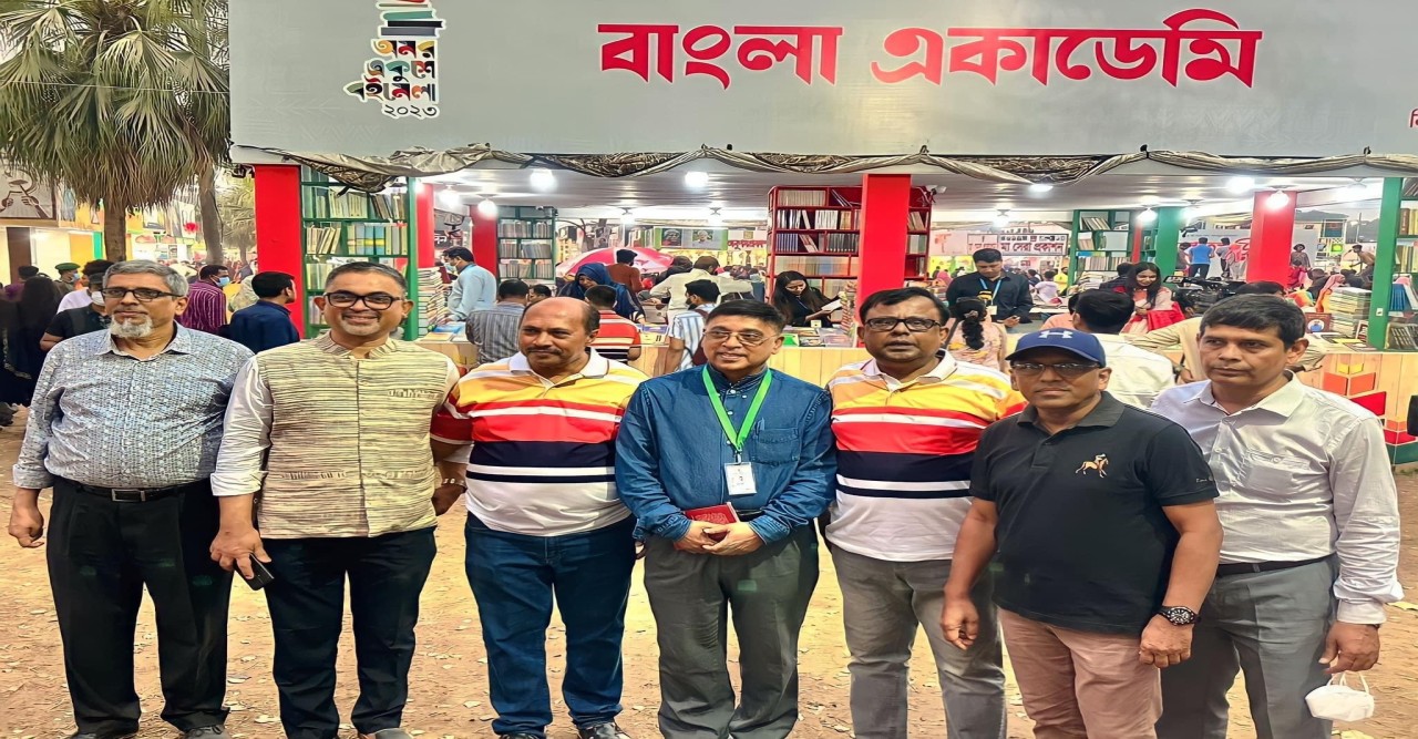 “পরানে আগ্রাবাদ” বইটির মোড়ক উন্মোচন বই মেলায়