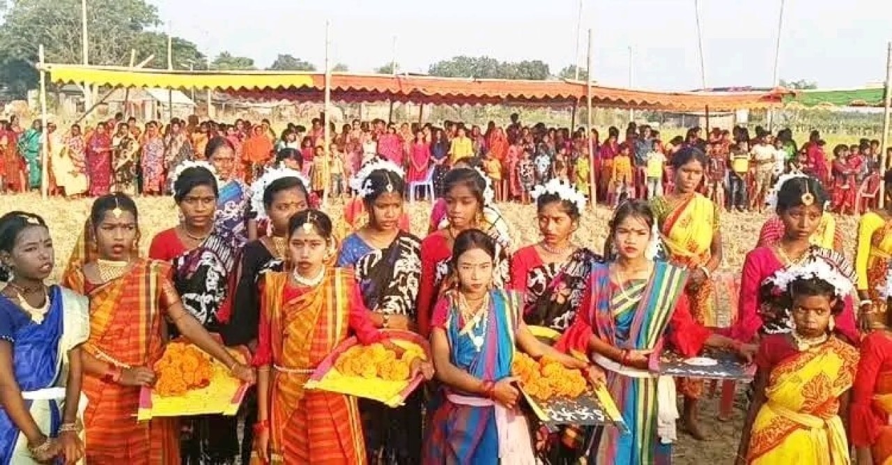 বগুড়ায় নানা আয়োজনে কলেজ থিয়েটারের নবান্ন উৎসব