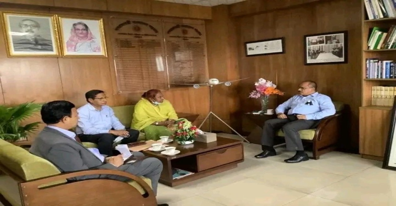 বগুড়া বিমান বন্দরসহ উত্তরাঞ্চলের উন্নয়নে বেসামরিক বিমান পরিবহন ও পর্যটন মন্ত্রণালয় সচিবের সাথে টিএমএসএস’র নির্বাহী পরিচালকের আলোচনা