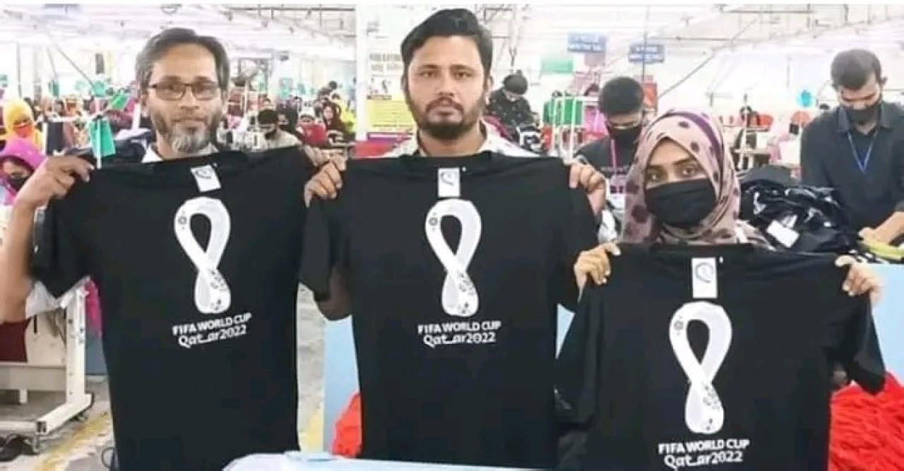 বিশ্বকাপ ফুটবলে ফিফার অফিসিয়াল ছয় লাখ টি-শার্ট তৈরি হয়েছে বাংলাদেশে