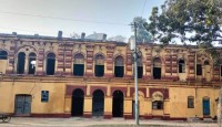 ঠাকুরগাঁওয়ের হরিপুর রাজবাড়িটি সংস্কার হচ্ছে
