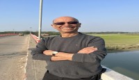 এক অপার্থিব মায়াবী আলোয়-- জসিম মল্লিক