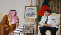 বাংলাদেশের হজ্জ যাত্রীদের ইমিগ্রেশন প্রক্রিয়া ঢাকা থেকেই সম্পন্ন হবে : পররাষ্ট্রমন্ত্রী