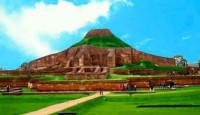 পাহাড়পুর বৌদ্ধ বিহার প্রায় ধ্বংসপ্রাপ্ত একটি প্রাচীন স্থাপনা