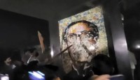 বুলডোজার ছাড়াই ভাঙা হচ্ছে ধানমন্ডি ৩২