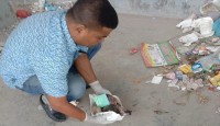 চুয়াডাঙ্গায় হাসপাতালের ময়লা থেকে নবজাতকের লাশ উদ্ধার