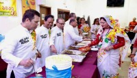 প্রচন্ড বৃষ্টি উপেক্ষা করে বিপুল সংখ্যক প্রবাসীর অংশগ্রহণ বর্ণাঢ্য আয়োজনে ড্রামা সার্কল’র বাংলা নতুন বছর বরণ