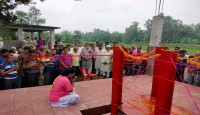 বগুড়ার আদমদীঘির ছাতিয়ানগ্রাম হিন্দু সম্প্রদায়ের মরদেহ সৎকারের জন্য নবনির্মিত শশ্মানের উদ্ধোধন