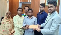 ধুনটে যমজ ভাইসহ ৫ জনকে আর্থিক সহায়তা প্রদান