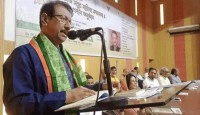 চট্টগ্রাম একাডেমির সাহিত্য সম্মাননা অনুষ্ঠানে কবি কামাল চৌধুরী