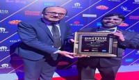 যুক্তরাস্ট্রের প্রেসিডেন্ট এ্যাওয়াডের পর শেফ খলিলুর রহমানের বৃটিশ কারী এ্যাওয়াড লাভ