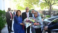 প্রধানমন্ত্রী শেখ হাসিনার ওয়াশিংটনস্থ বাংলাদেশ দূতাবাস পরিদর্শন
