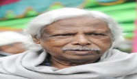 বিচিত্রার জন্য ডা. জাফরুল্লাহ চৌধুরীর ঐতিহাসিক ছবি তুলেছেন শামসুল আল মাজি ও রফিকুর রহমান রেকু