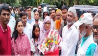 বগুড়ায় যোগদান করেই জিয়াউর রহমানের বাড়ি পরিদর্শনে ডিসি
