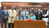 শেখ হাসিনাকে শুভেচ্ছা জানাতে প্রধানমন্ত্রীর কার্যালয়ে যুক্তরাষ্ট্রের আওয়ামী নেতৃবৃন্দ