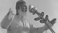 লাগেজ বলতে মওলানা ভাসানীর আজীবনের সাথী একটি মাত্র স্যুটকেস