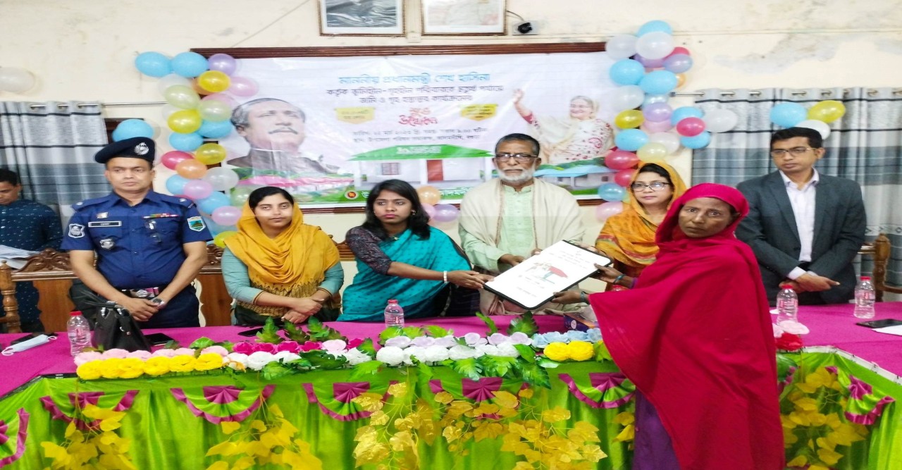 বগুড়ার ,আদমদিঘী উপজেলার গৃহহীন ও ভূমিহীন নতুন করে ৮৪ টি বাড়ি পেল