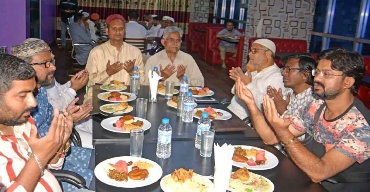 বগুড়ায় ফটো জার্নালিস্ট এসোসিয়েশনের ইফতার ও দোয়া মাহফিল
