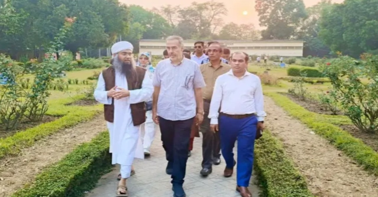 ৩ দিনের সফরে মহাস্থানগড় পরিদর্শন করলেন ইরানের রাষ্ট্রদূত