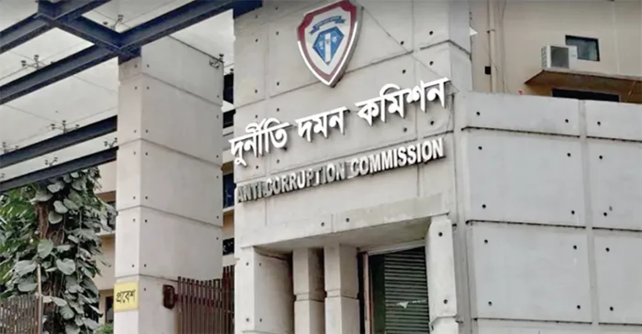 দুদক এখন নেতৃত্বশূন্য দুদকে অদৃশ্য ভূত, ঝুলে থাকে মামলা-অনুসন্ধান