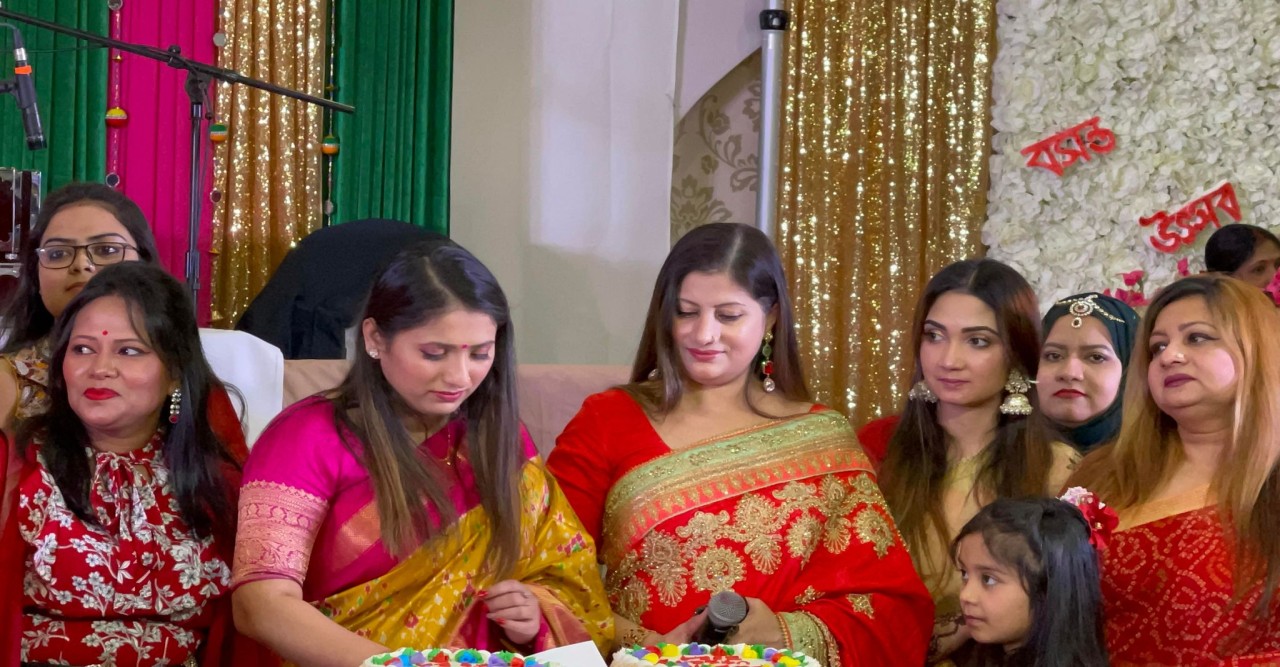 ভালোবাসার দিনে বসন্তের ছোঁয়া