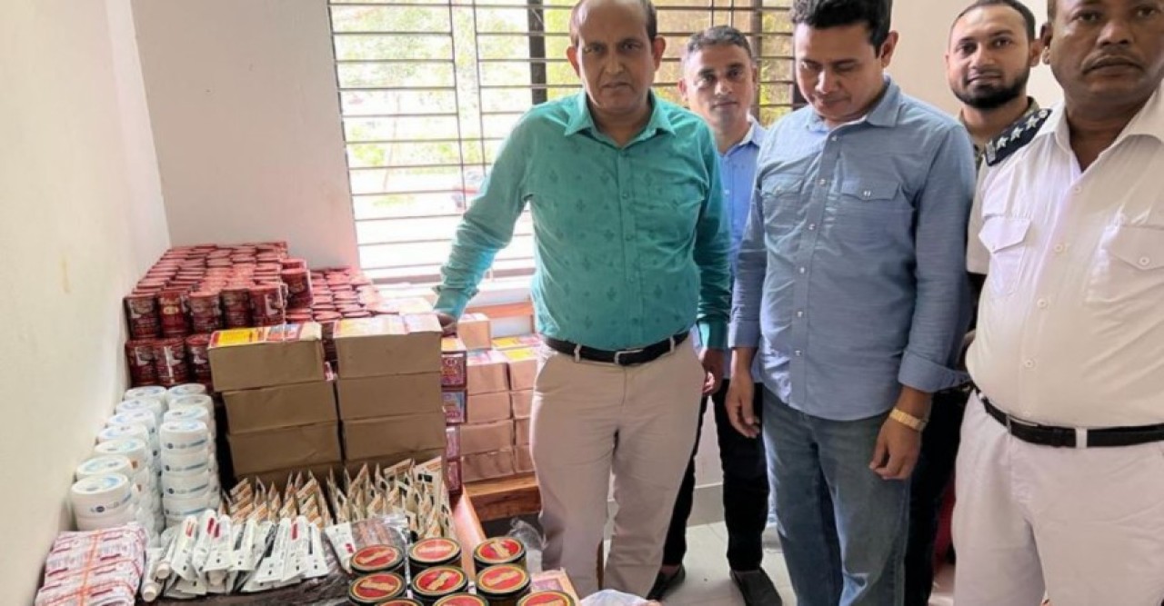 খুলনা-কলকাতা রুটের বন্ধন এক্সপ্রেস থেকে ভারতীয় ওষুধ-পণ্য জব্দ