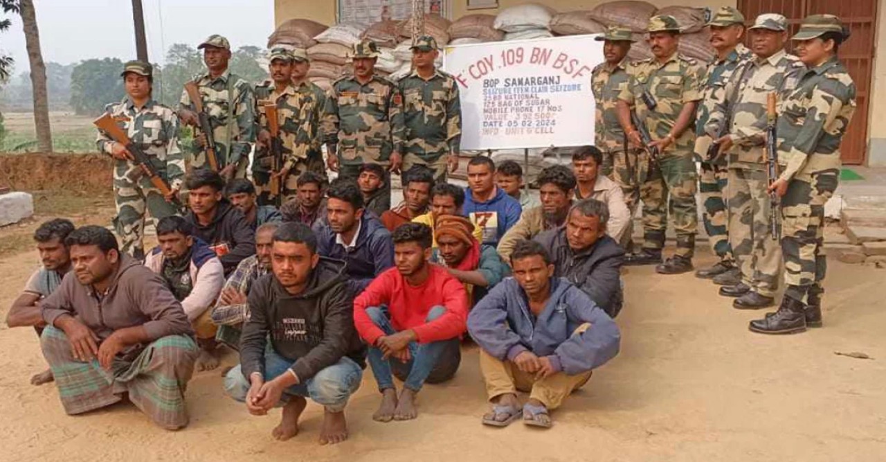 ফেনীর ছাগলনাইয়া সীমান্ত এলাকা থেকে ২৩ বাংলাদেশিকে ধরে নিয়ে গেছে বিএসএফ