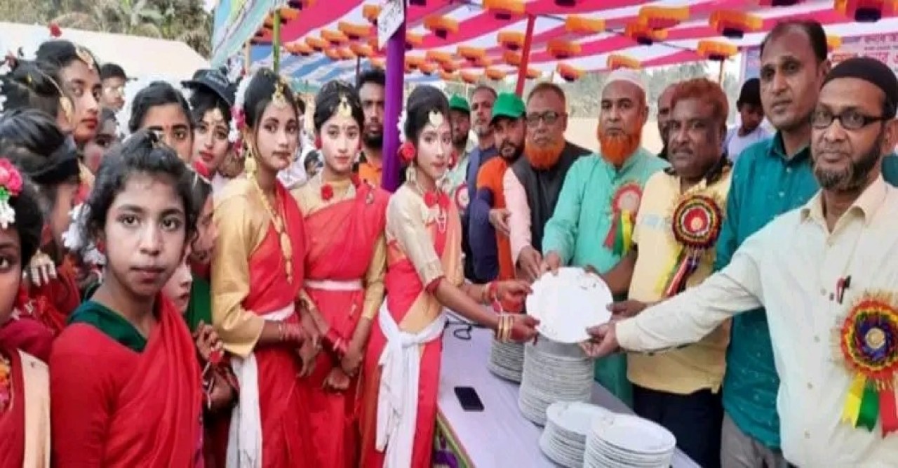 শাজাহানপুরে চোপিনগর উচ্চ বিদ্যালয় ও সরকারি প্রাথমিক বিদ্যালয়ের বার্ষিক ক্রীড়া প্রতিযোগিতা ও পুরস্কার বিতরণী অনুষ্ঠিত