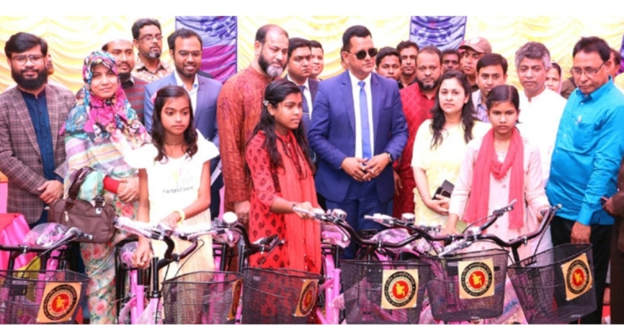 উন্নত ও সমৃদ্ধ দেশ গড়ার লক্ষ্যে কাজ করে যাচ্ছে সরকার  গাবতলীতে ডিসি - সাইফুল ইসলাম
