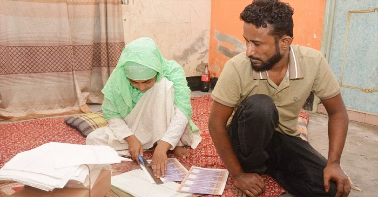 লালবাগে ৫ কোটি টাকার জালনোট, গ্রেপ্তার ৯
