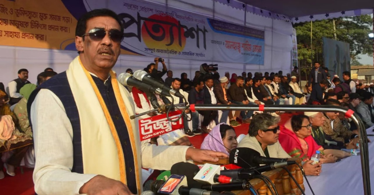 সরকারি কর্মকর্তাদের উদ্দেশে নারায়ণগঞ্জে যারা আছেন তাদের জানা উচিত, আমি শামীম ওসমান