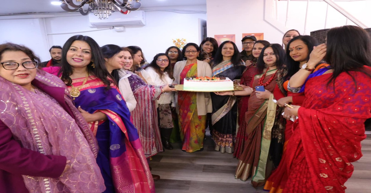 ভালোবাসায় সিক্ত হয়ে 'সাহিত্য একাডেমি নিউইয়র্ক '  ২৪ নভেম্বর ত্রয়োদশ বছর পূর্ণ করলো