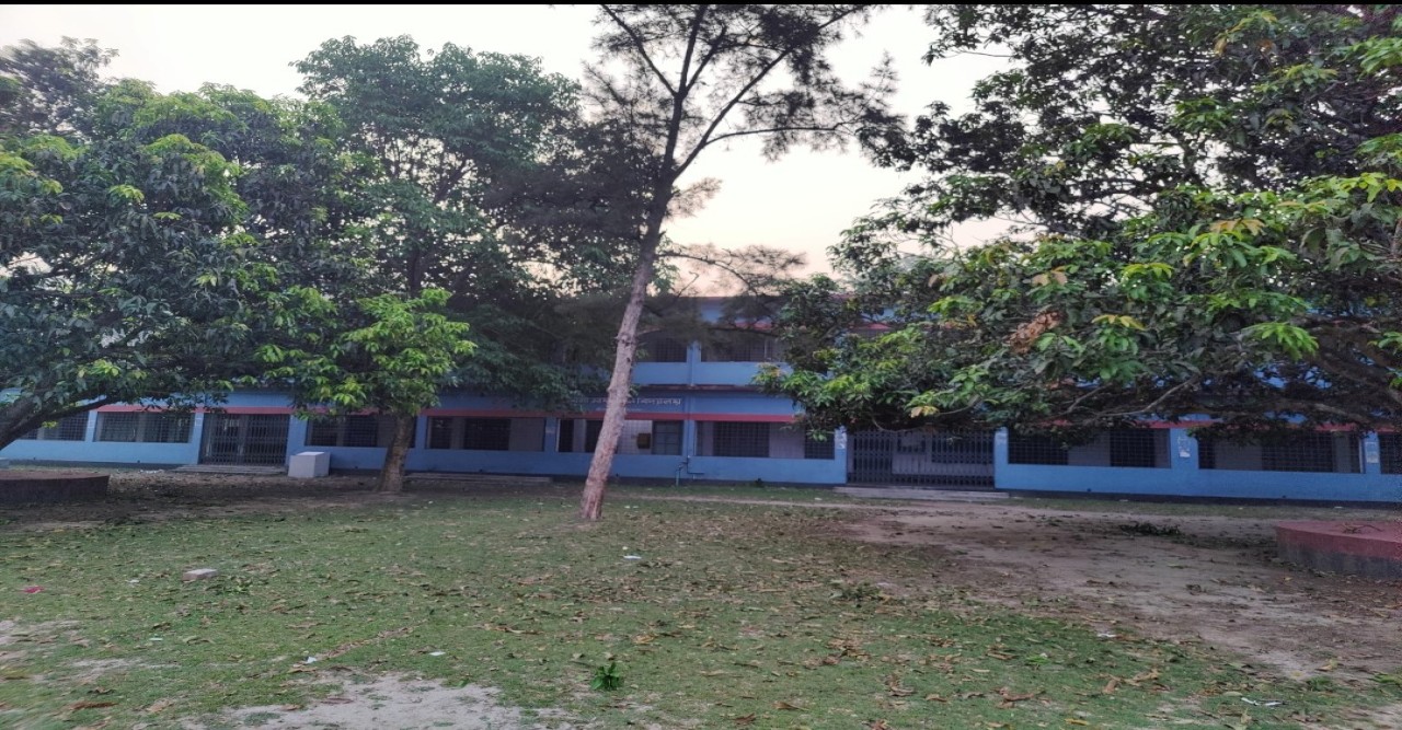 চুয়াডাঙ্গার উথলী মাধ্যমিক বিদ্যালয়ে প্রধান শিক্ষক হিসাবে নওশাদ আলীর যোগদান