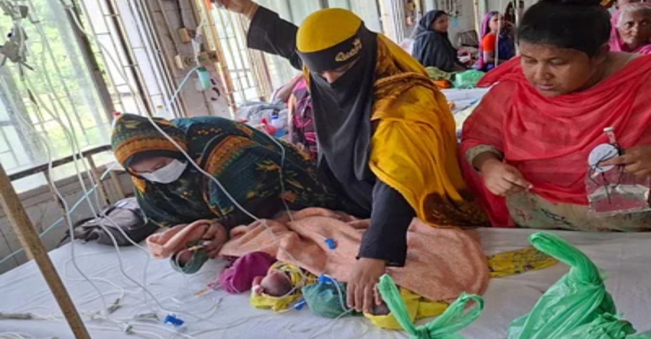 জানতেন ৩ সন্তান হবে, জন্ম দিলেন ৫ সন্তান